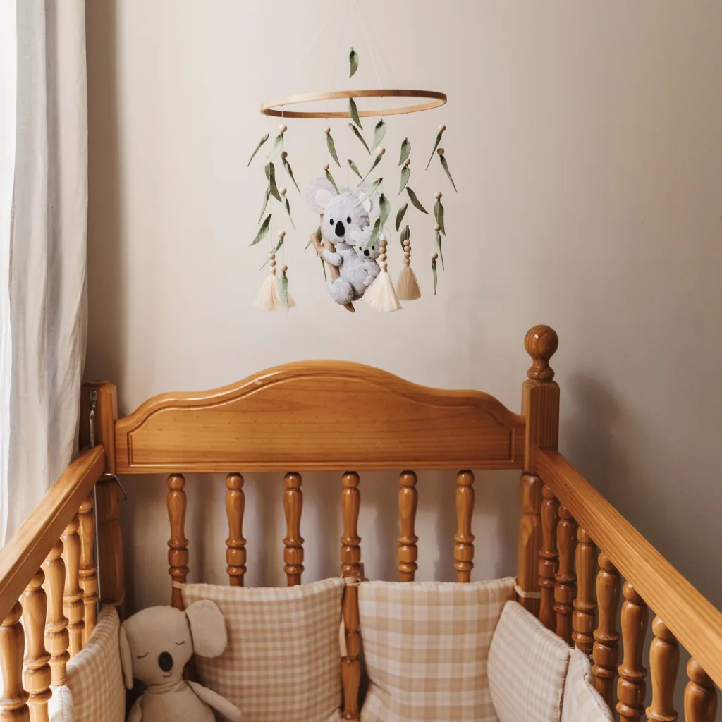 montessori-style-nursery-inspo-natural-nursery-neutral-nursery-decor